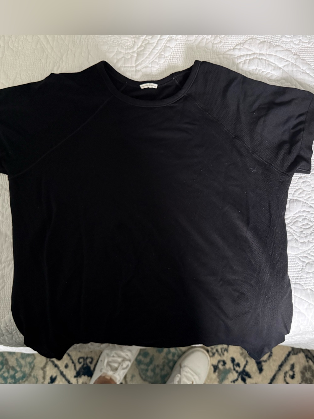 Athleta Black Short Sleeve Crewneck Tee